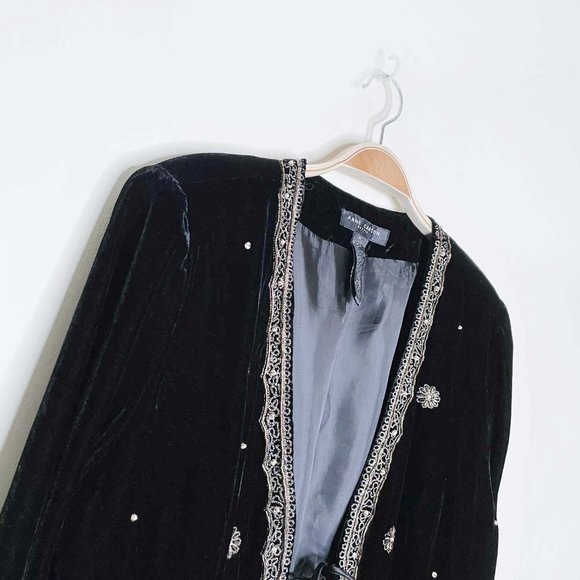 ⚡️SOLD⚡️ 
vintage anne carson gold beaded black velvet tie front jacket - Picture 7 of 7